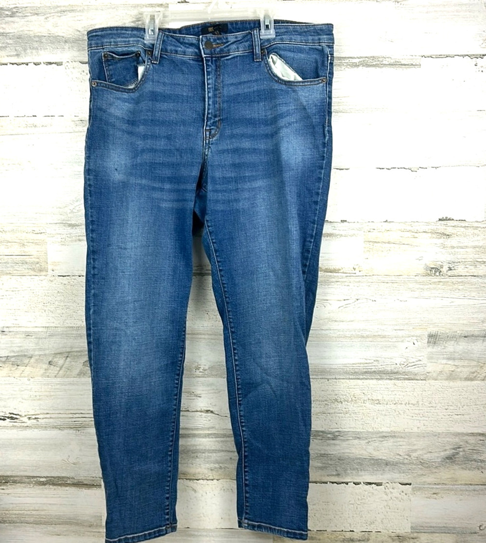 Frye Womens Plus 16 Medium Wash High Waist Straight Leg Distressed Denim Jeans